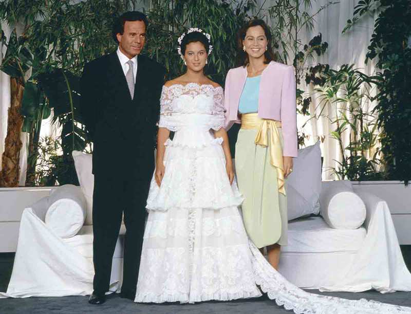 Chábeli y sus padre el día de su boda con Ricardo Bofill