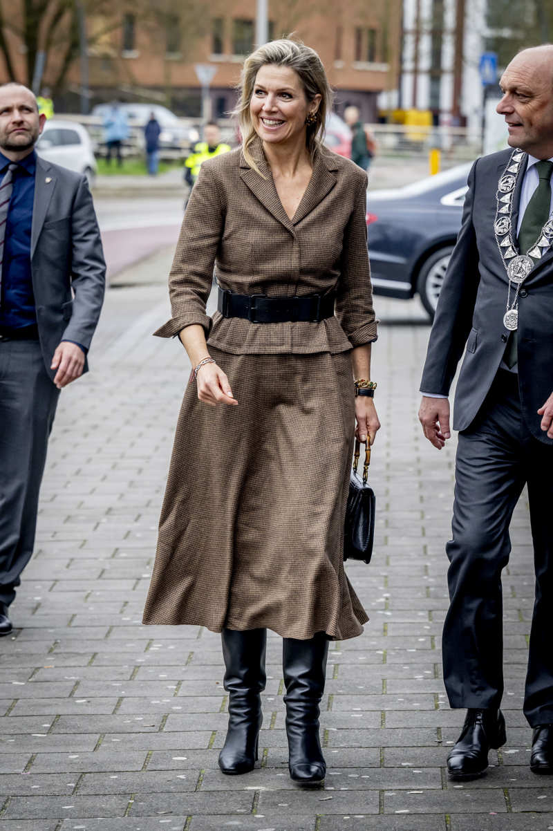 La reina Máxima de Holanda marca cintura con uno de los accesorios que son tendencia