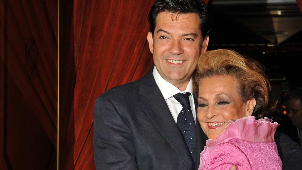El millonario patrimonio de Carmen Sevilla que ya administra su hijo, Augusto Algueró