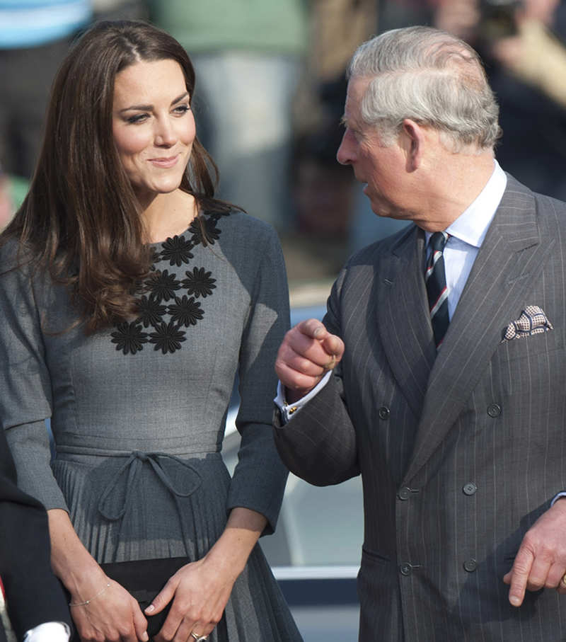 El Rey Carlos y Kate Middleton en un evento