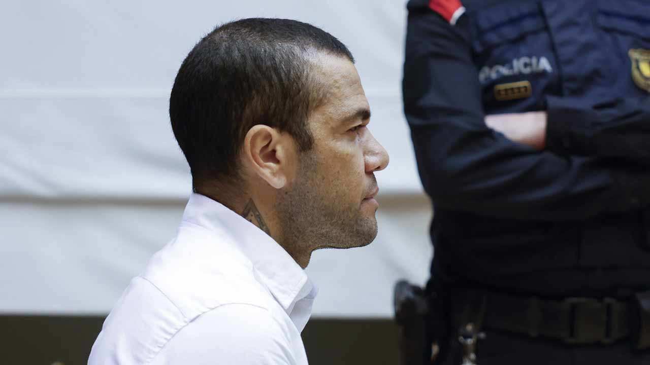 Última hora: Dani Alves consigue pagar la fianza de un millón de euros para salir de la cárcel