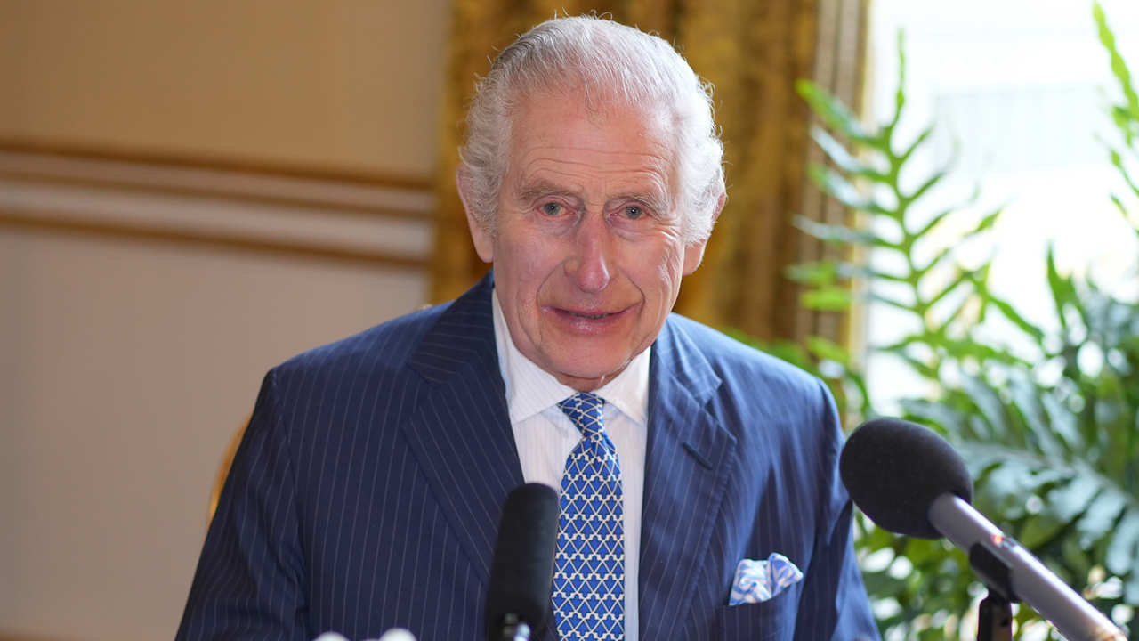 El Rey Carlos menciona el momento “de necesidad” de la Familia Real tras el anuncio de cáncer de Kate Middleton