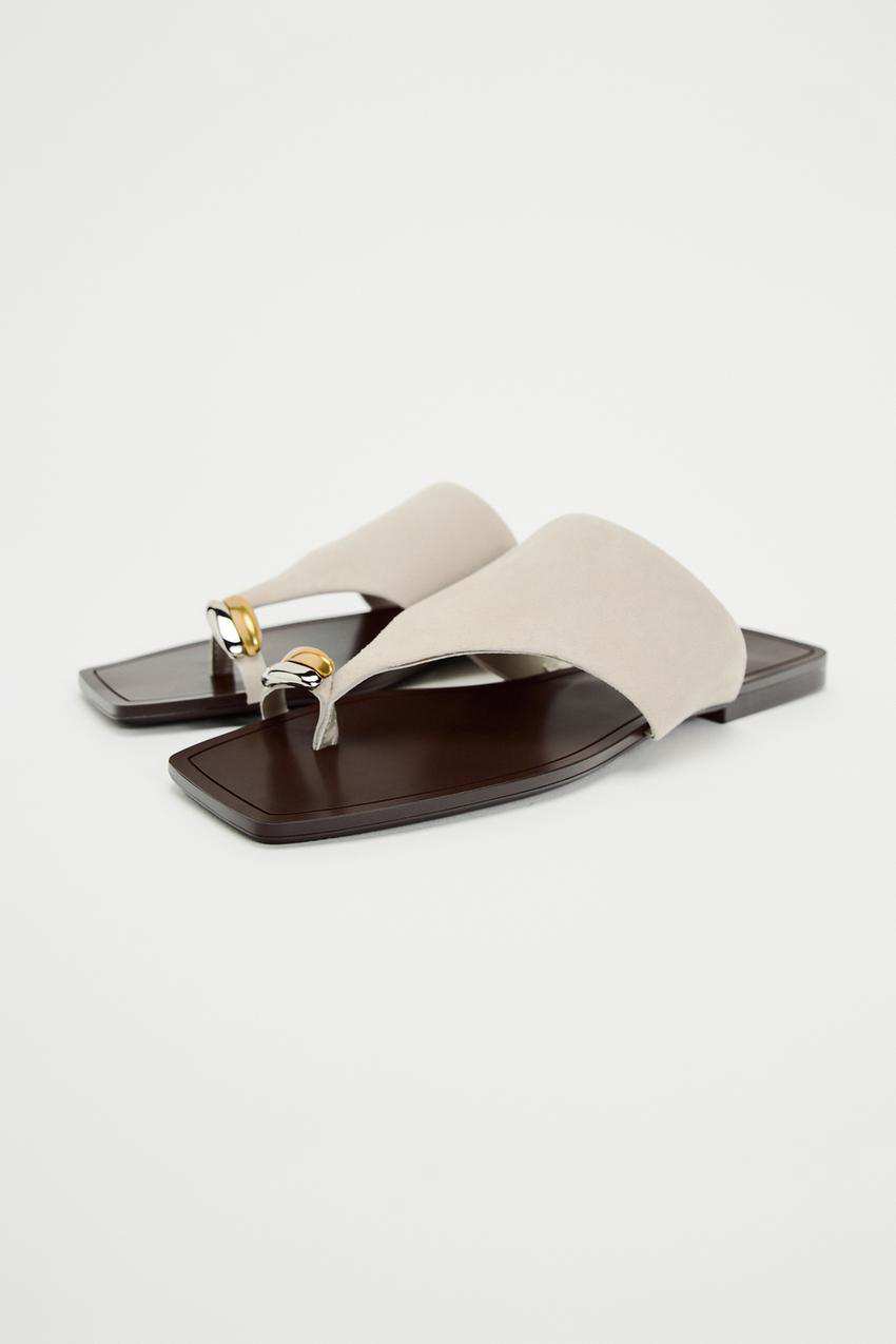 Sandalias ante adorno de Zara 39,95 euros