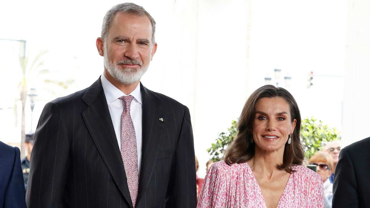 Los 3 motivos por los que los Reyes Letizia y Felipe no irán a la boda de Martínez Almeida