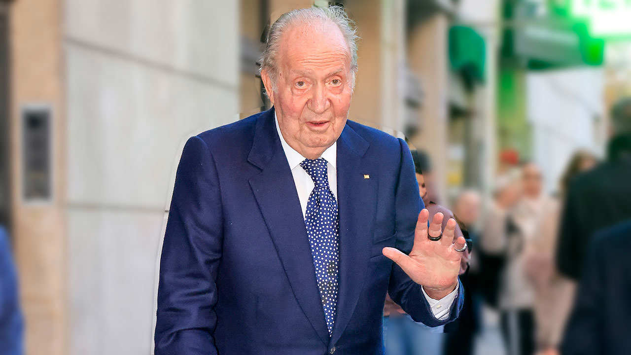 El Rey Juan Carlos pone en 'un aprieto' a Martínez-Almeida el día de su boda