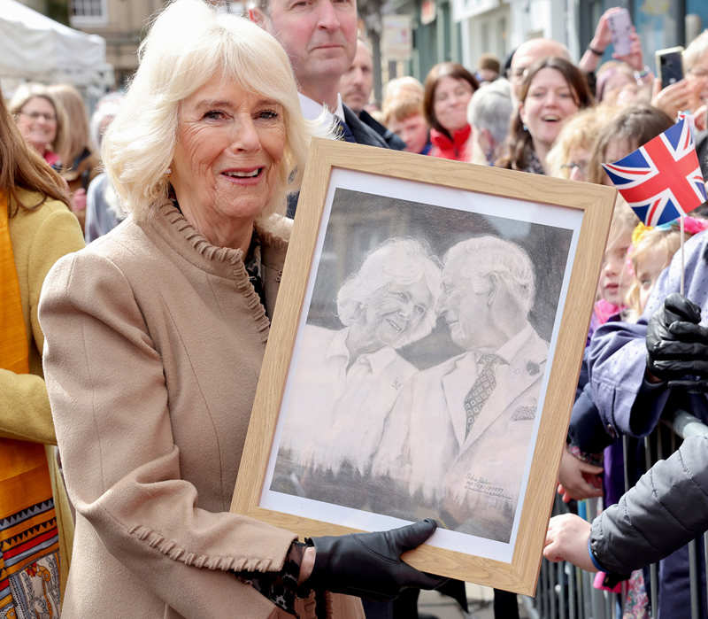 La reina Camilla, con un romántico cuadro con su marido