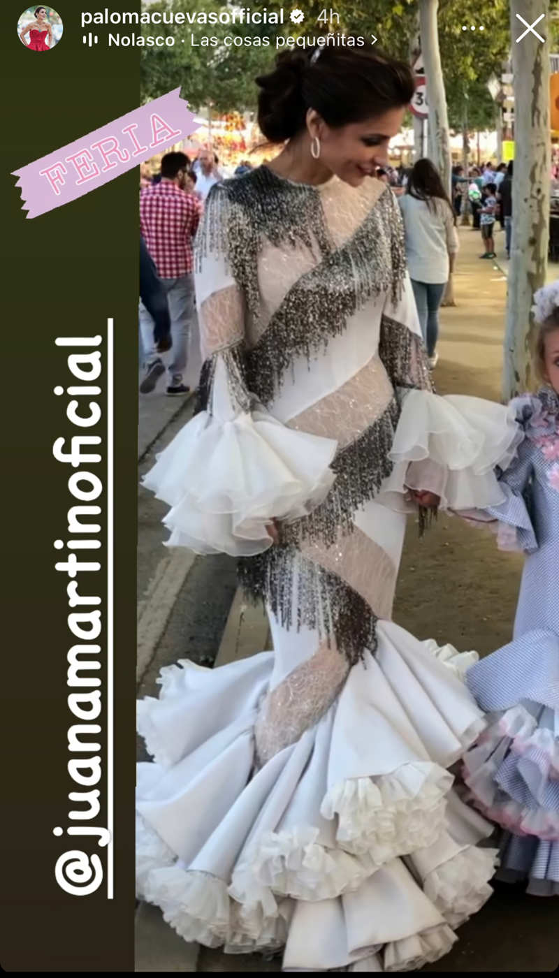 Paloma Cuevas y su vestidazo de flecos en la Feria de Abril 2024