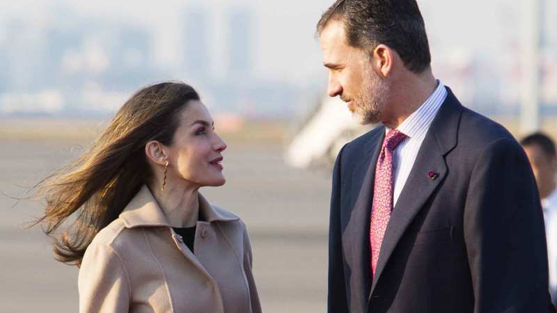 La Reina Letizia y el Rey Felipe a punto de viajar