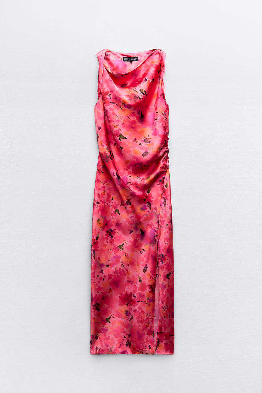 Vestido satinado estampado floral de Zara 39,95 euros