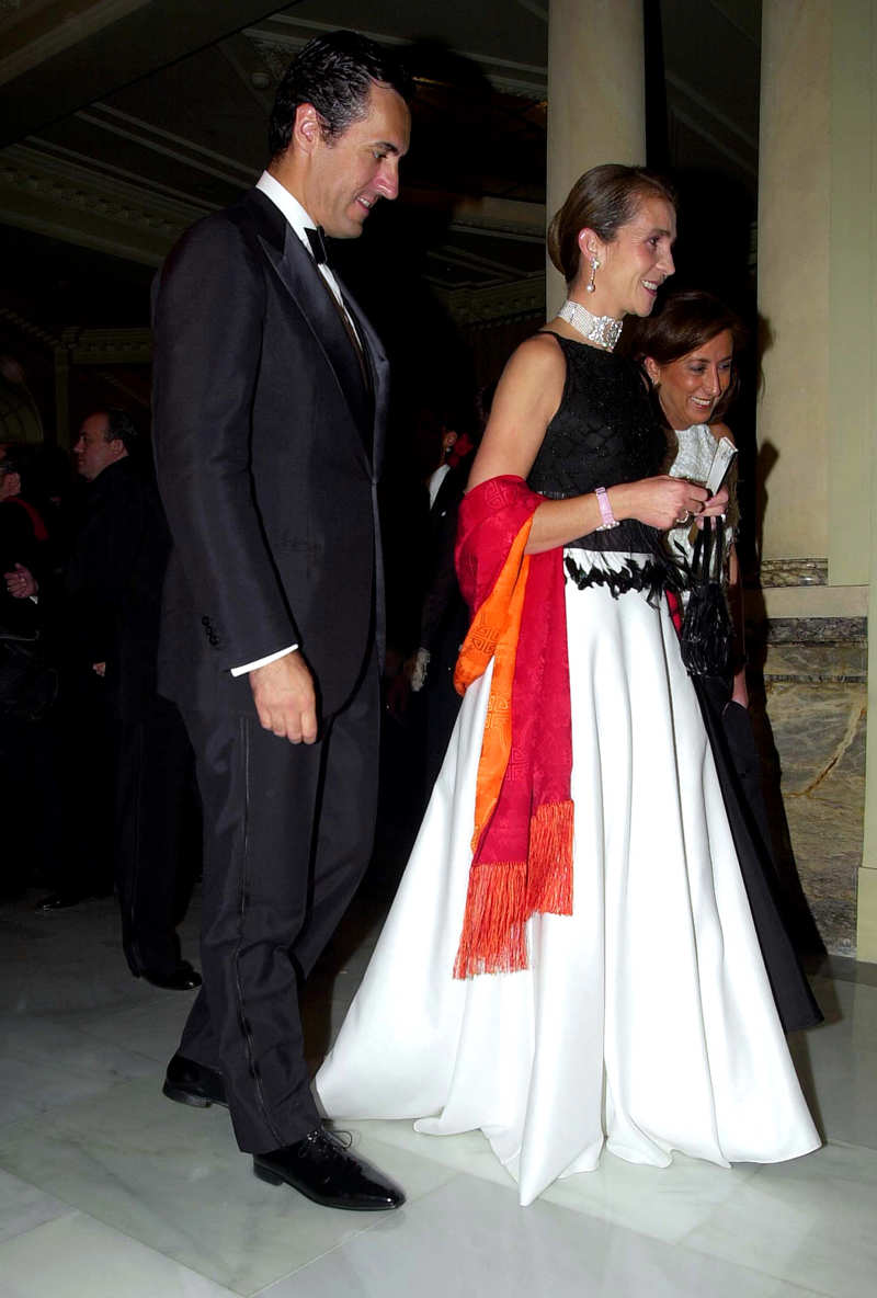 La infanta Elena y Jaime de Marichalar, en unos premios de moda en 2001