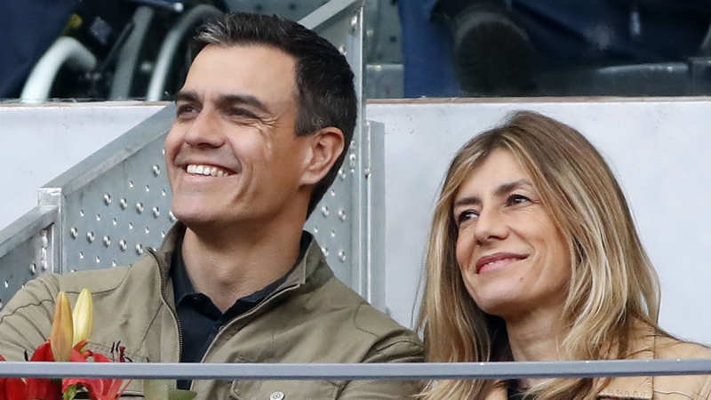 Pedro Sánchez y Begoña Gómez viendo el tenis