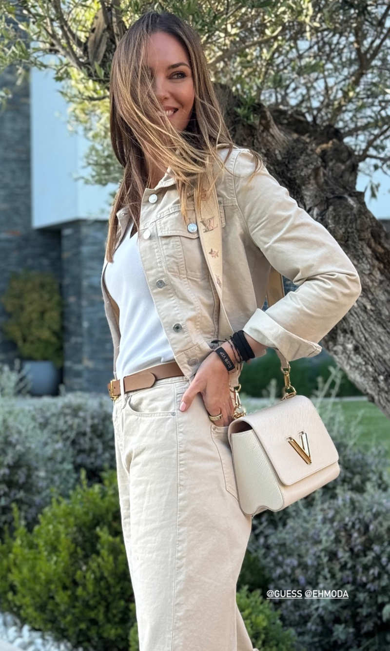 El bolso de Louis Vuitton de Helen Lindes para completar su look  