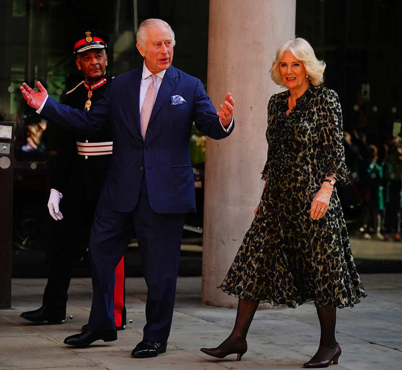 Los reyes Carlos y Camilla en el primer acto del monarca tras el cáncer