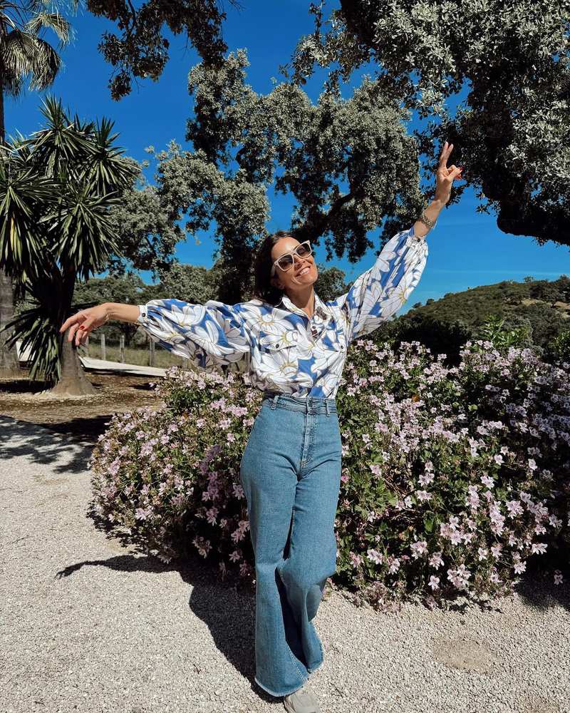 La preciosa camisa floral de Virginia Troconis y su magistral forma de estrenarla 