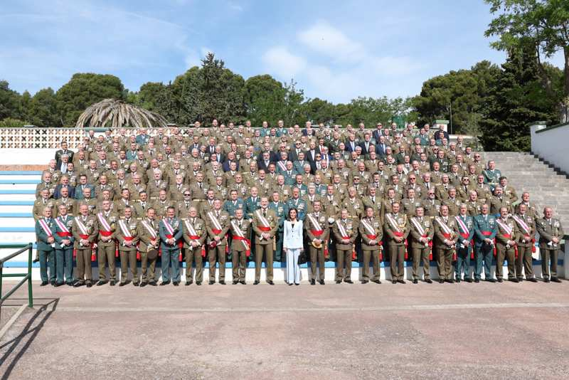 Los Reyes Felipe y Letizia en la  Jura de Bandera de la XLIV Promoción de la Academia General Militar.