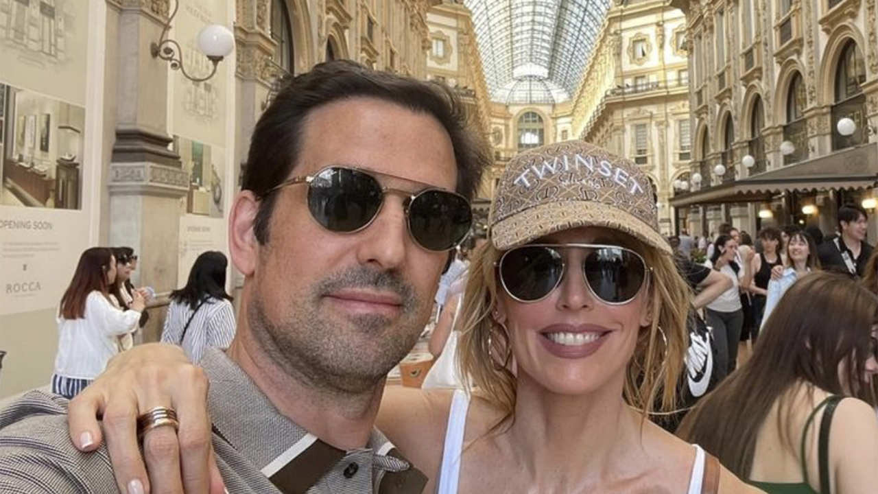 Emma García junto a su marido Aitor en Milán