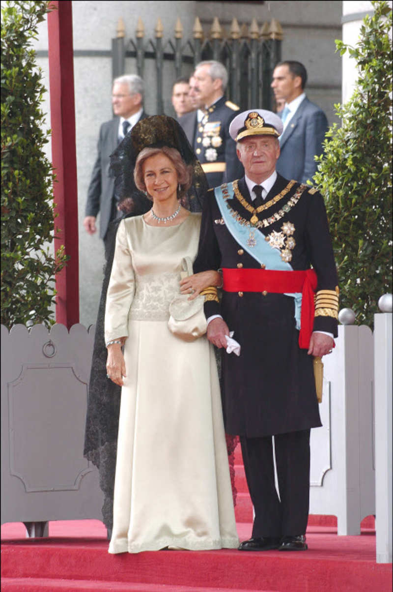 Don Juan Carlos y Doña Sofía, en la boda de Felipe y Letizia.