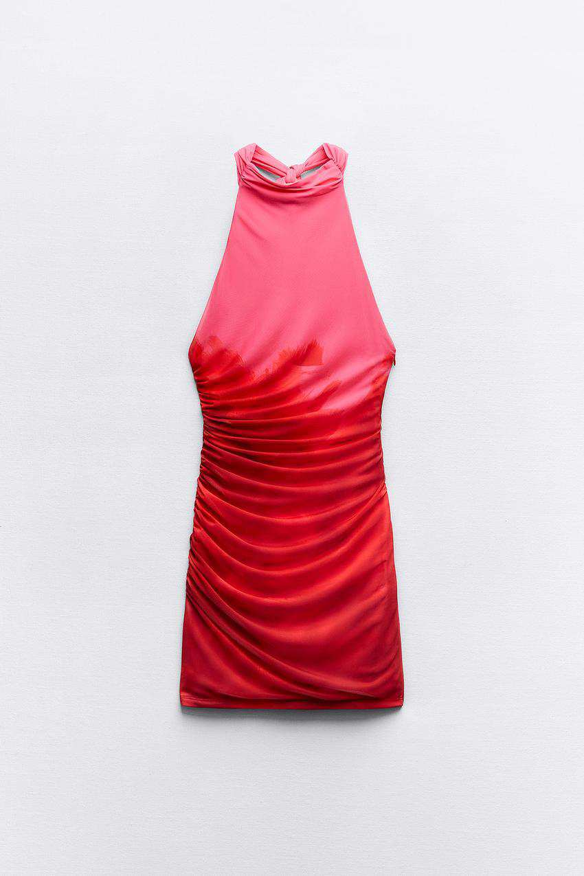 Vestido tul rojo estampado de Zara 29,95 euros