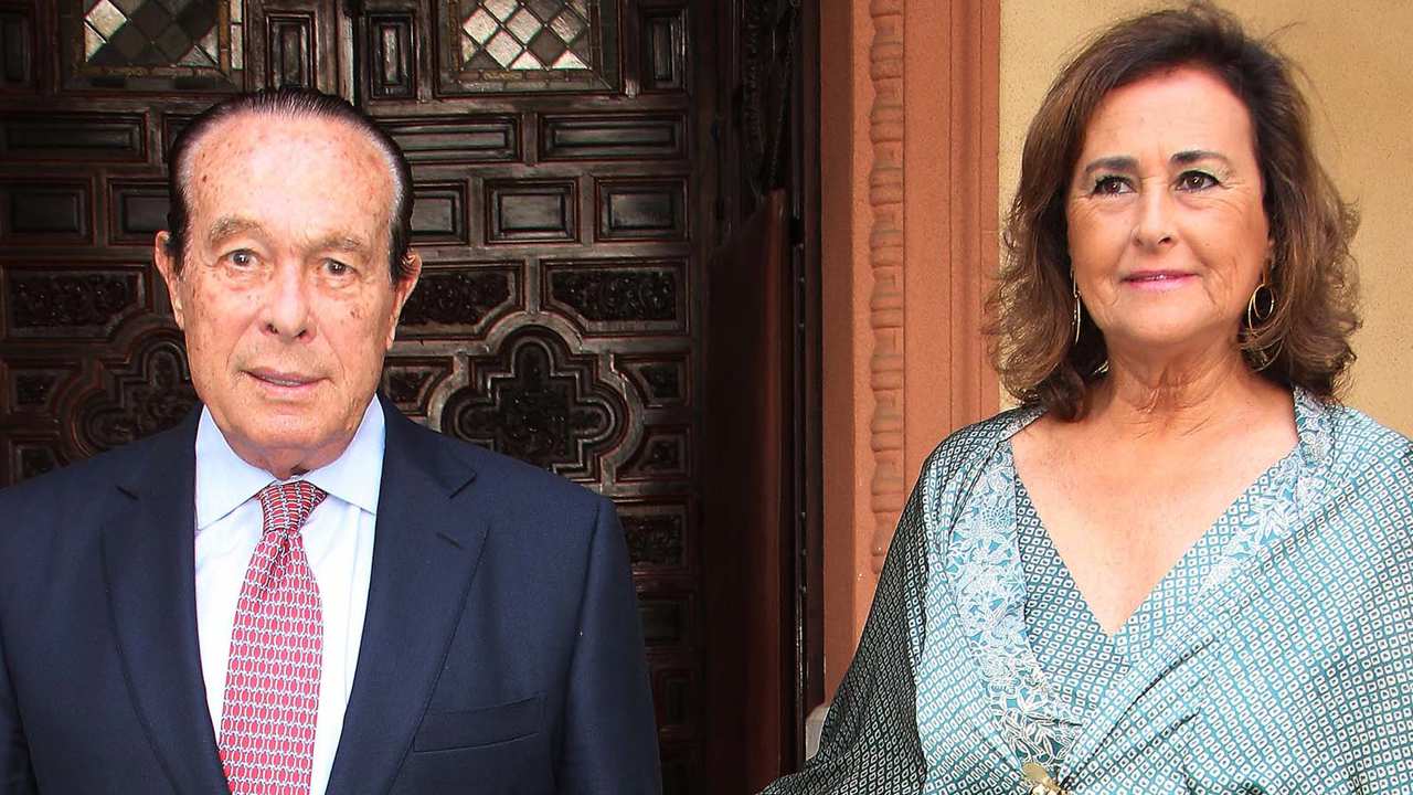Curro Romero y Carmen Tello cumplen su sueño de casarse por la iglesia: fotos exclusivas