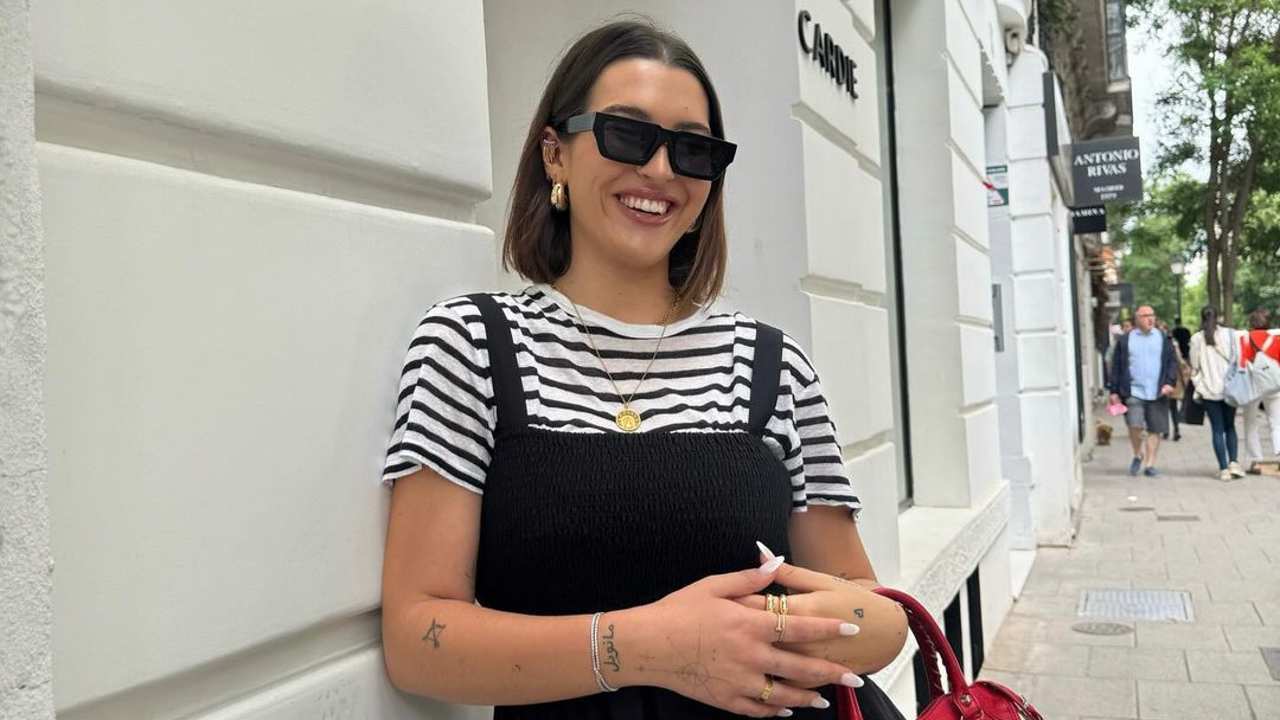 El nuevo bolso de lujo del que  presume Alba Díaz y que tiene versión low cost para lucirlo en verano