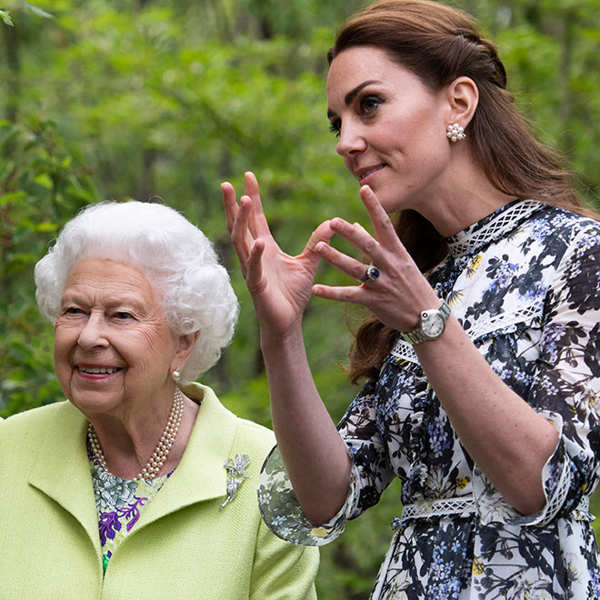 Kate Middleton y la reina Isabel en una foto de archivo.