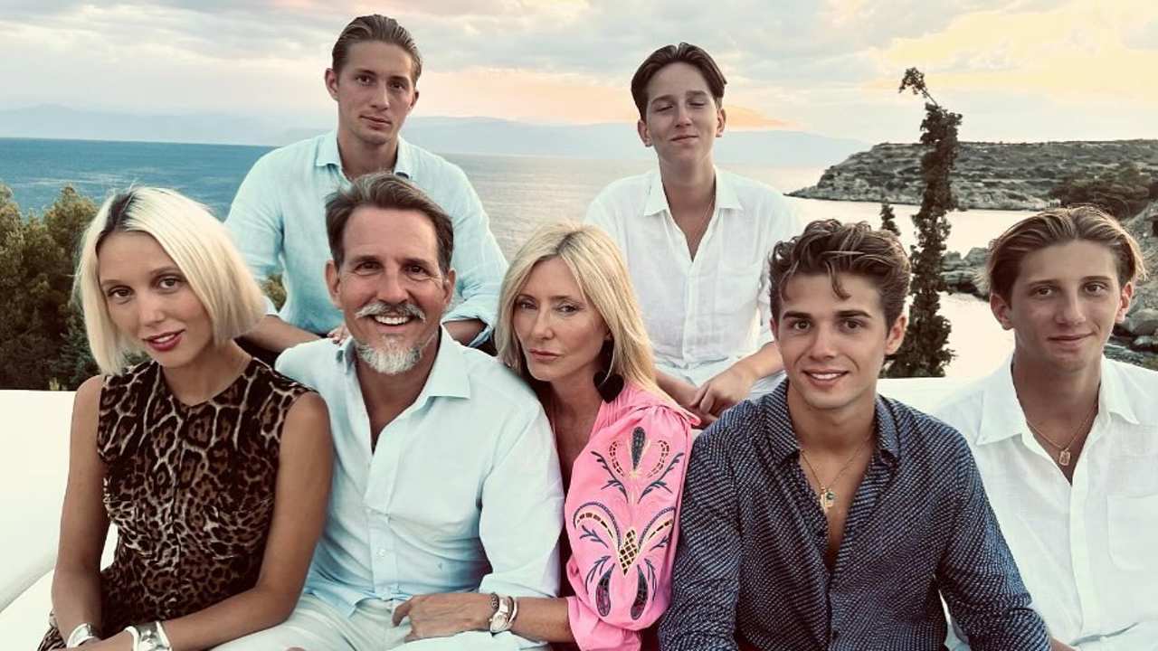 Marie Chantal, Pablo de Grecia y sus cinco hijos