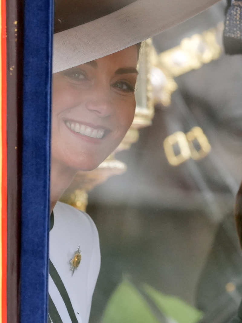Kate Middleton, muy sonriente en el Trooping the Colour. 