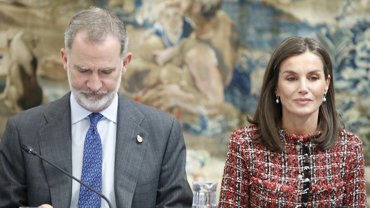 Los Reyes Felipe y Letizia en su reunión con la Fundación Princesa de Asturias