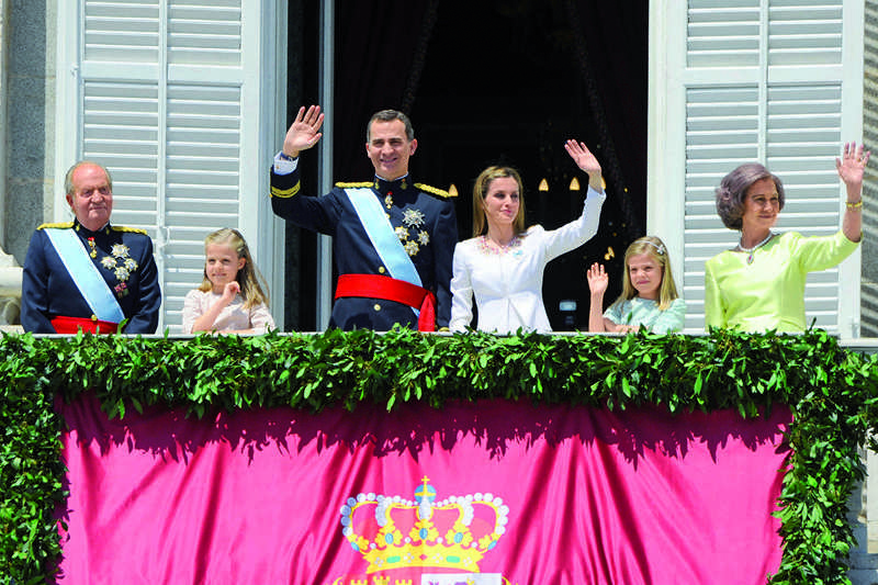 El saludo de la Familia Real desde el Palacio Real