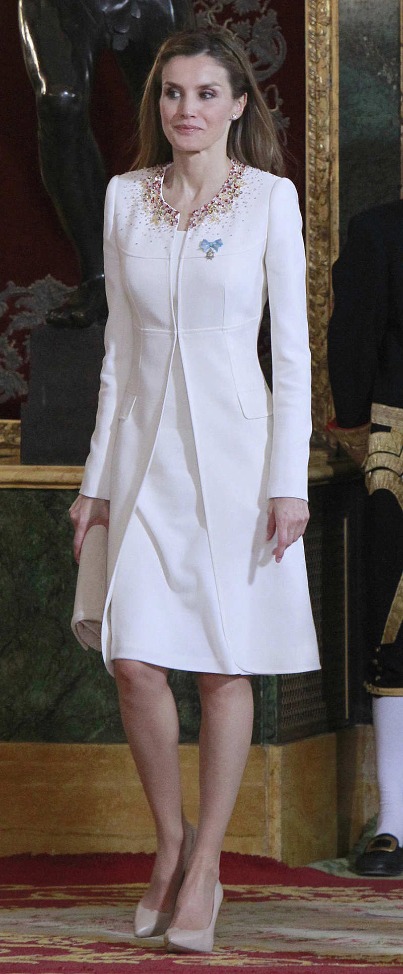 La Reina Letizia, con un diseño de Felipe Varela en su proclamación
