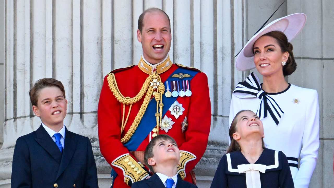 Los príncipes de Gales con sus hijos durante el desfile de Trooping the Colour