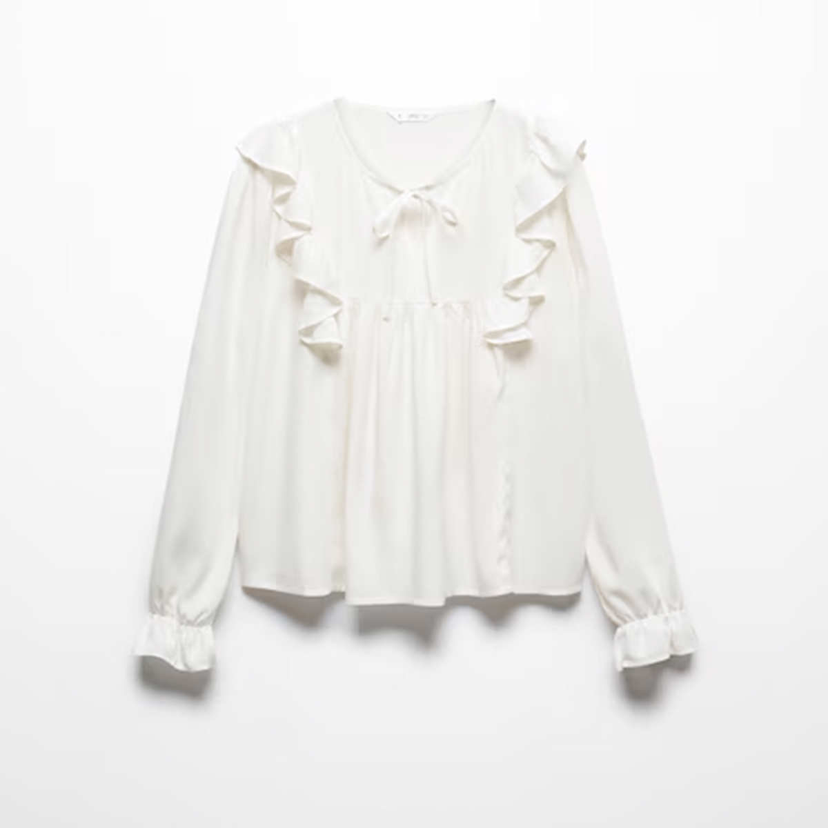 Blusa textura volantes de Mango 25,99 euros 