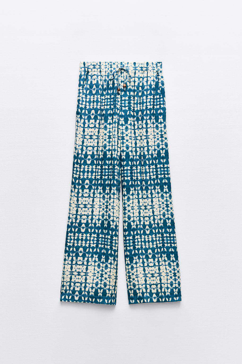 Pantalo´n ancho estampado de Zara 29,95 euros