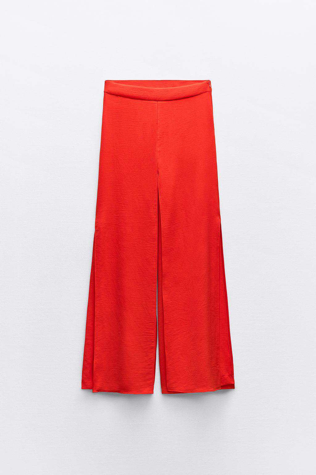 Pantalo´n pareo aberturas de Zara 25,95 euros