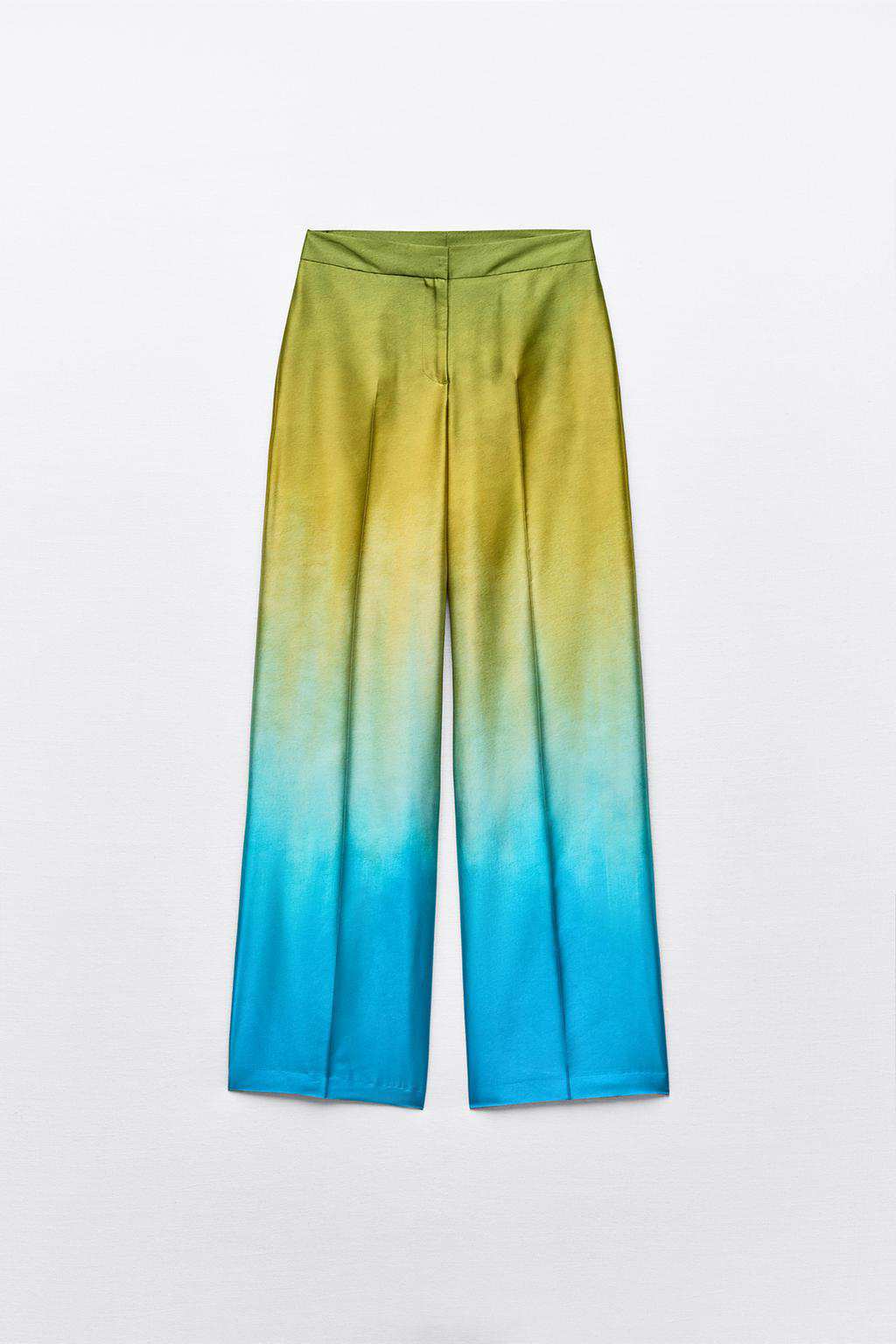 Pantalo´n satinado ancho tie dye de Zara 29,95 euros