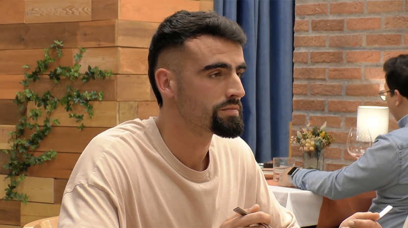 Eneko en su cita en 'First Dates'