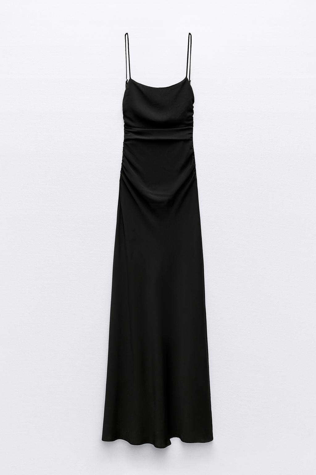 Vestido drapeado espalda descubierta de Zara 35,95 euros
