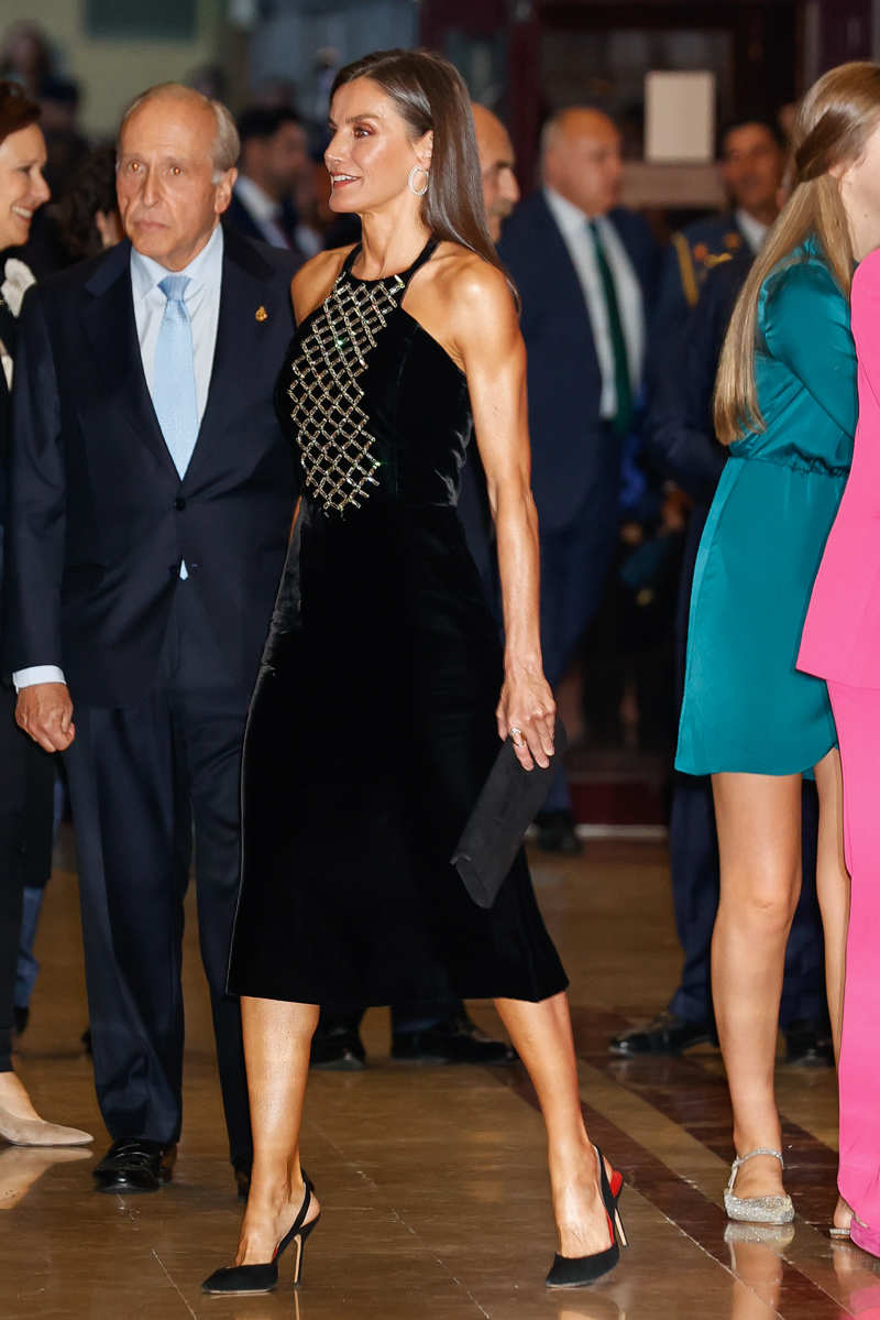 El vestido joya de Teresa Helbig que la reina Letizia volvilvió viral 