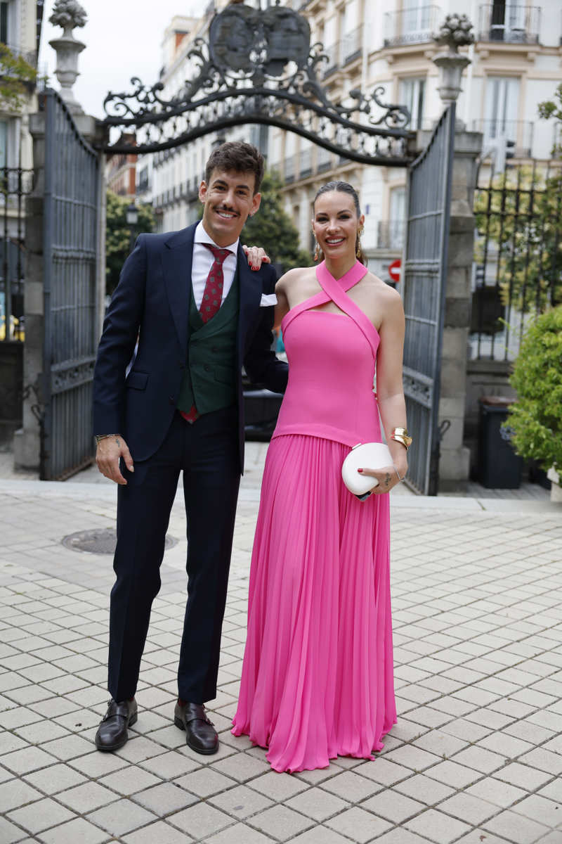 Jessica Bueno y Luitingo en la boda de Ana Moya y Diego Conde. 
