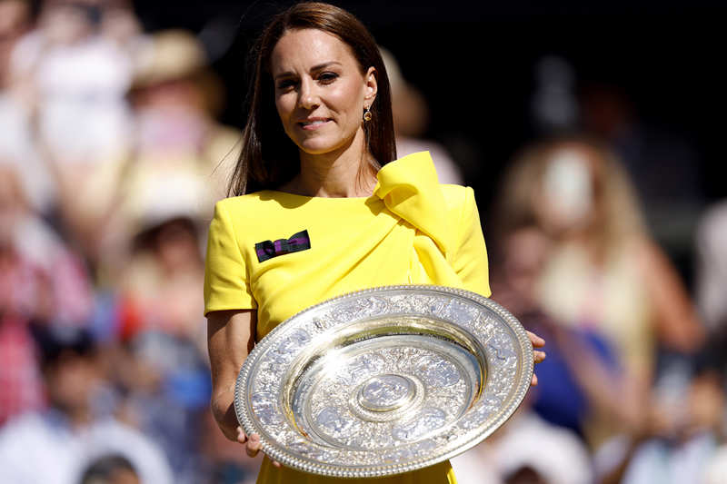 Kate Middleton con el trofeo de Wimbledon