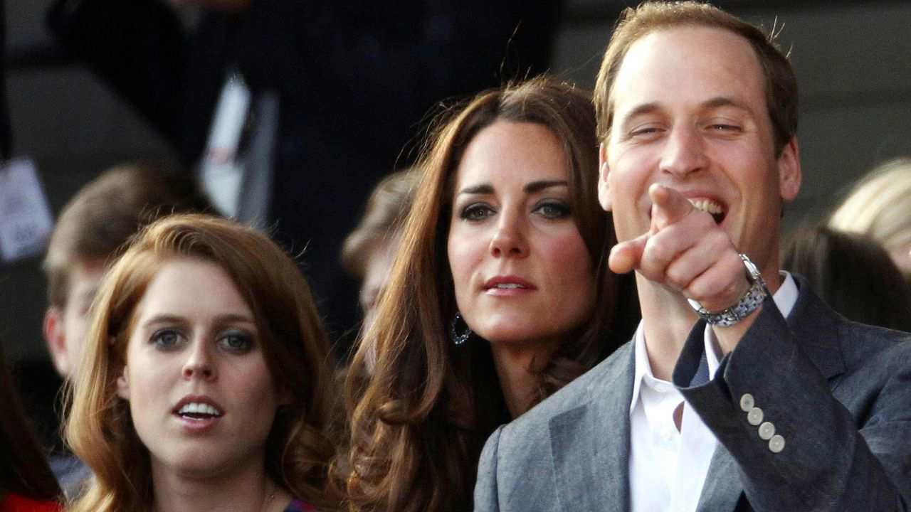 La princesa Beatriz, Kate Middleton y el príncipe Guillermo