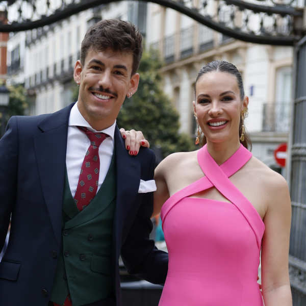 Jessica Bueno y Luitingo en la boda de Ana Moya y Diego Conde. 