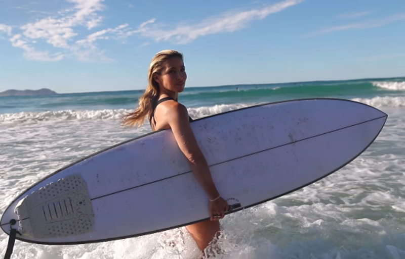 Elsa surf