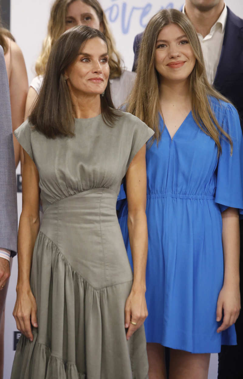 La Reina letizia y la Infanta Sofía en Girona