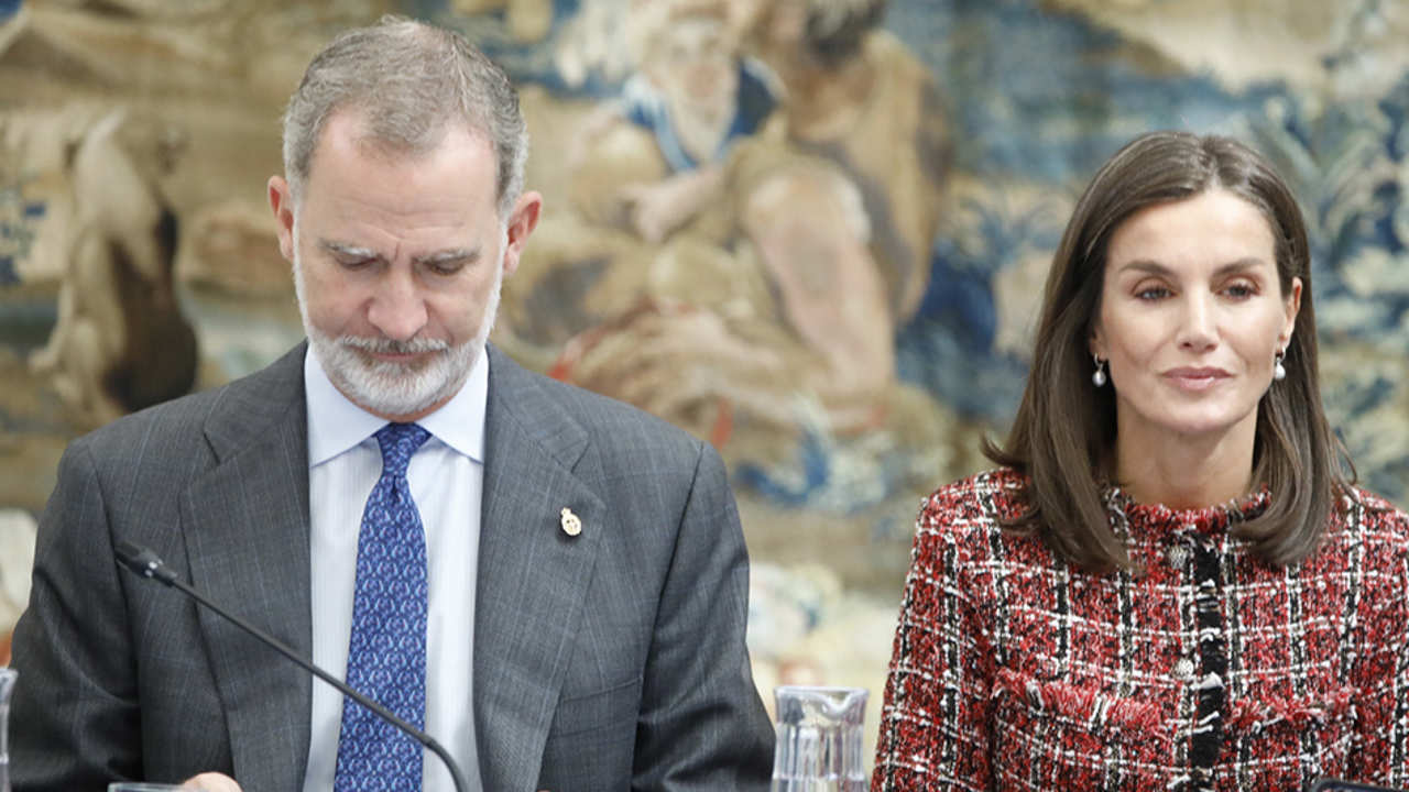 Los Reyes Felipe y Letizia en su reunión con la Fundación Princesa de Asturias