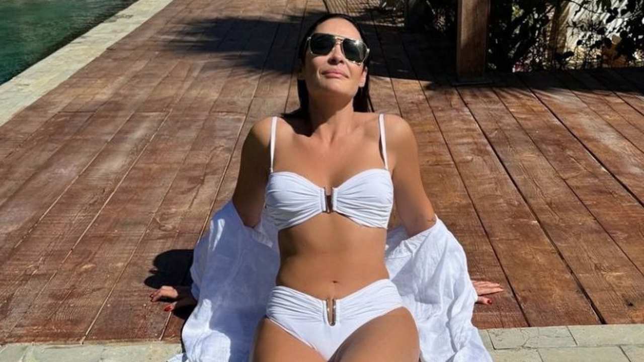 Vicky Martín Berrocal posa en bikini