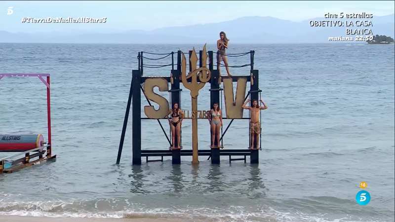 La reacción de los concursante de 'Supervivientes' al conocer el nombre del salvado