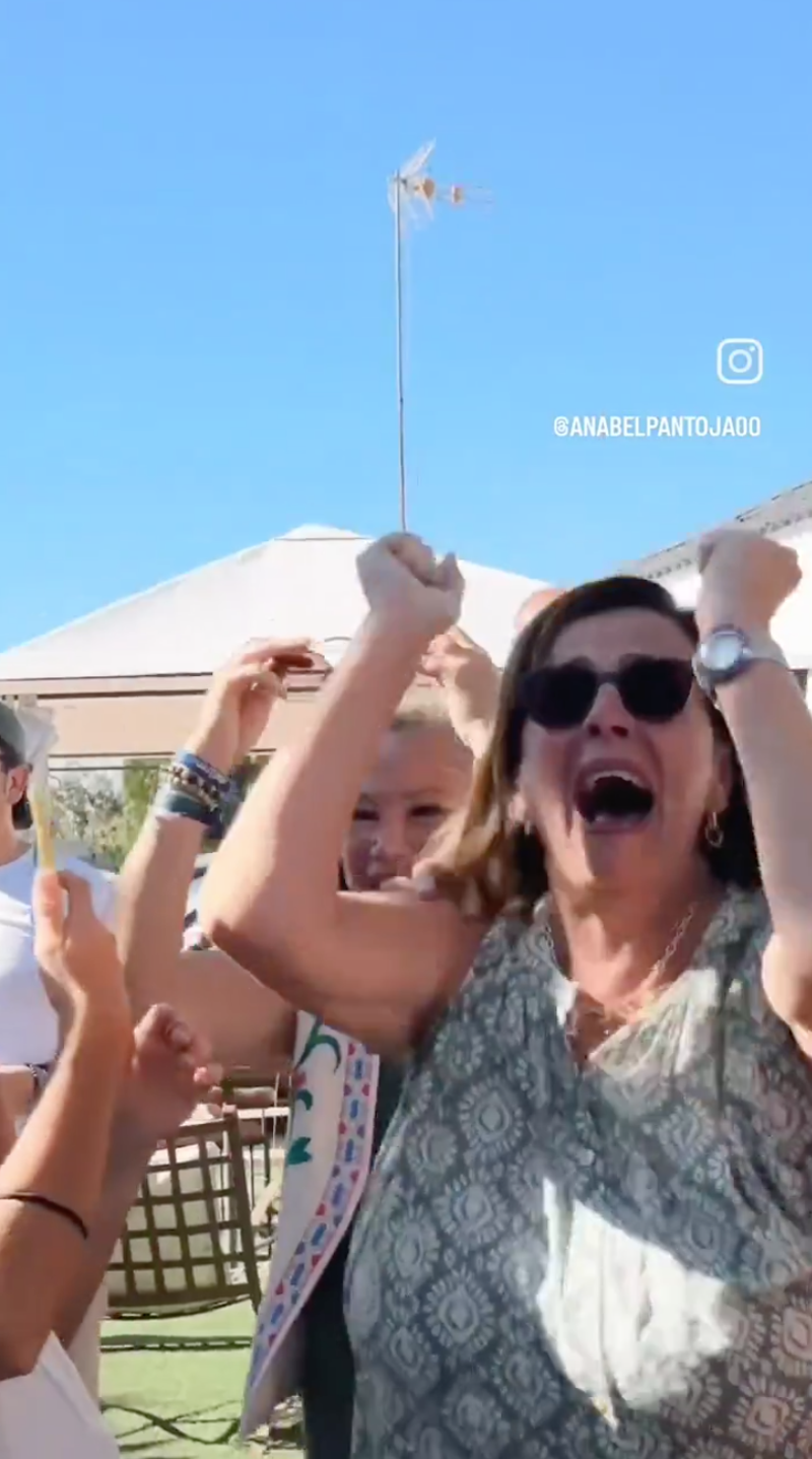 Merchi, muy feliz tras saber que será abuela de una niña