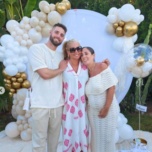 Belén Esteban junto a Anabel Pantoja y David Rodríguez. 