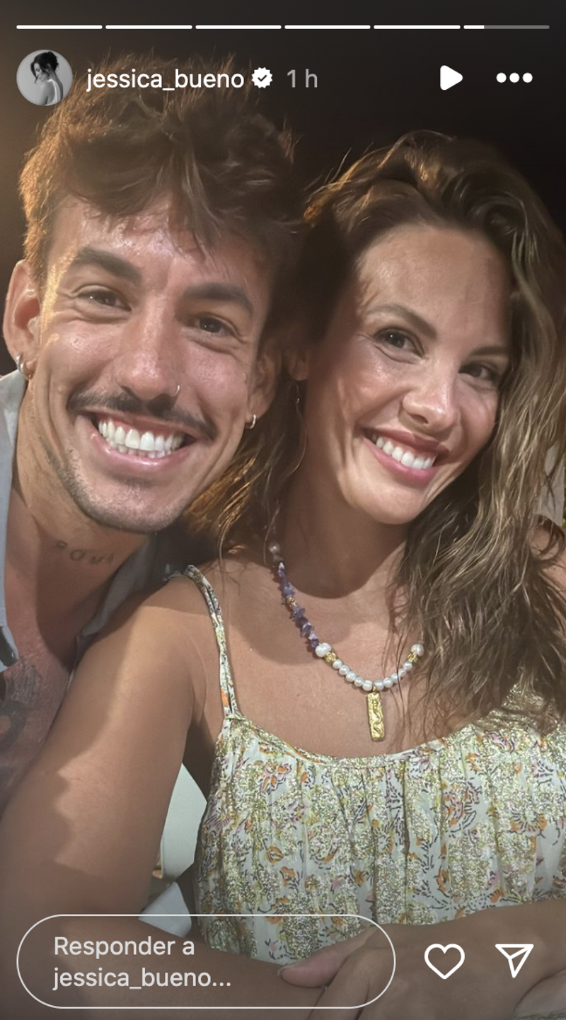 Jessica Bueno junto a Luitingo en Los Molares